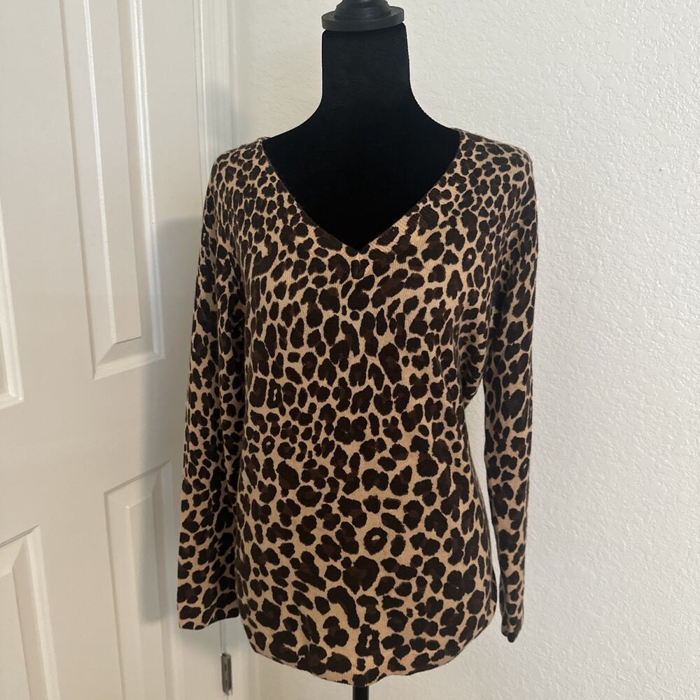 Talbots 100% Cashmere Animal Print V-Neck Sweater Women Medium NWOT